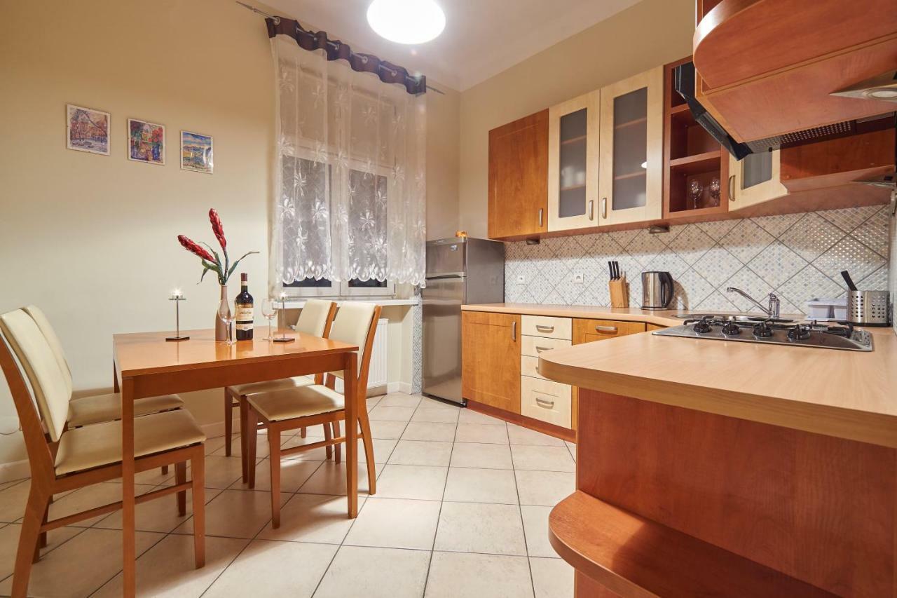 Apartamenty Galicja クラクフ エクステリア 写真